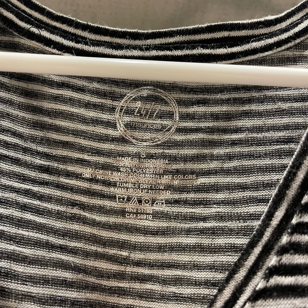 Maurice’s Women Top